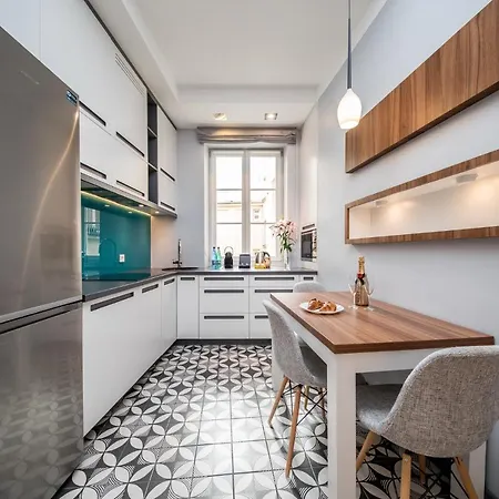 Premium Old Town By Your Freedom *